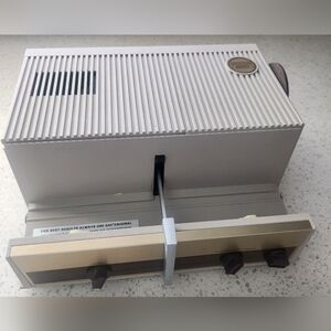 Vintage Strato 200 Slide Projector with Cover. TESTED. Made In USA.